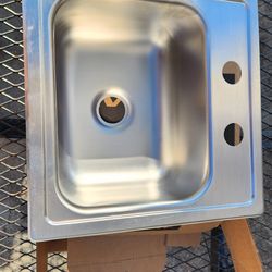 Elkay 15 in. Drop-in Single Bowl 20-Gauge Durable Satin Stainless Steel Kitchen Sink Kit w/ Faucet