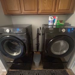 Samsung Washer & Dryer Combo With Pedestals