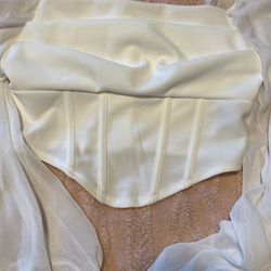  white blouse