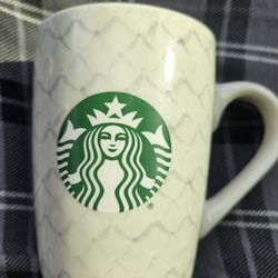 Starbucks 2021 Silver White Green Mermaid Scales Ceramic 10 oz Coffee Tea Mug