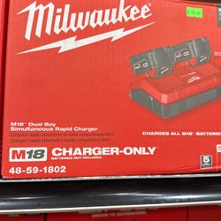Milwaukee M18 Rapid Dual Charger