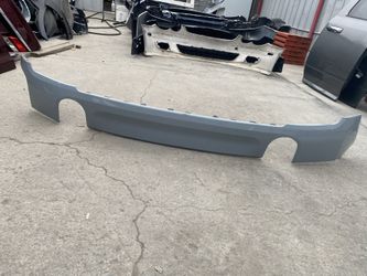 2021-2024 Rivian R1S Front Bumper