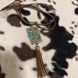 Western Necklace 
