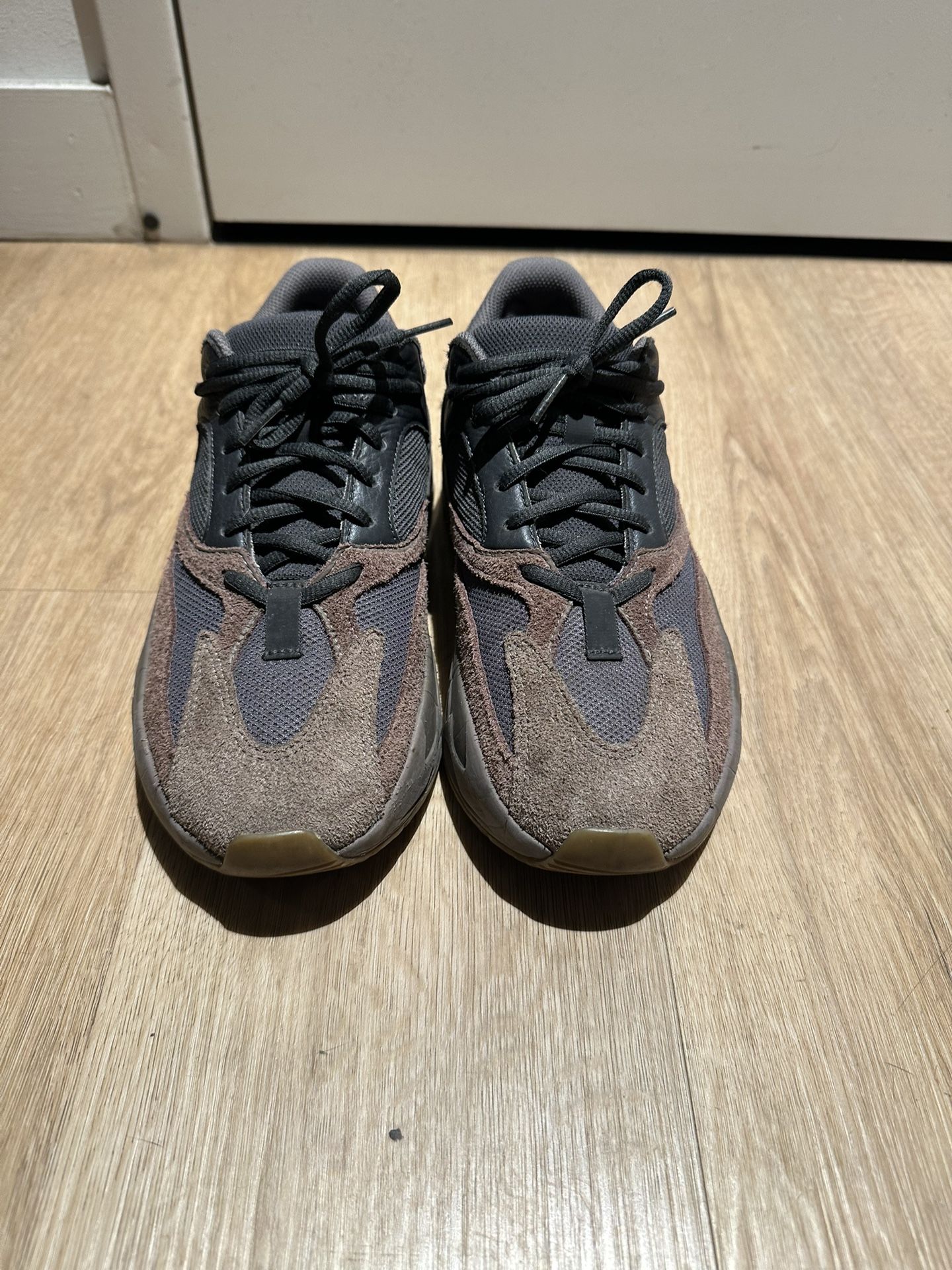 Adidas Yeezy Boost 700 ‘Mauve’ Sneaker