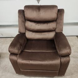 *** BRAND NEW- RECLINER ***