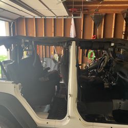 2016 Jeep Wrangler Bikini Top