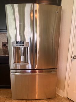 GE stainless steel French-door refrigerator