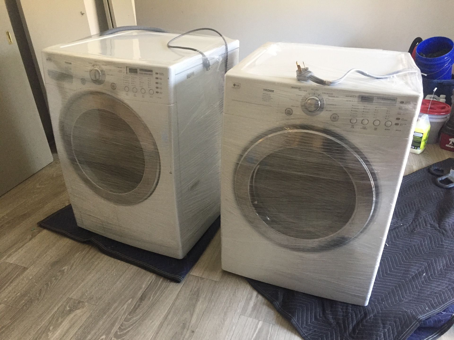 Washer and Dryer LG Tromm series