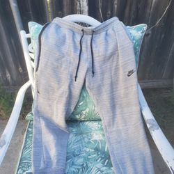 Nike joggers  In Great Condition Size XL 