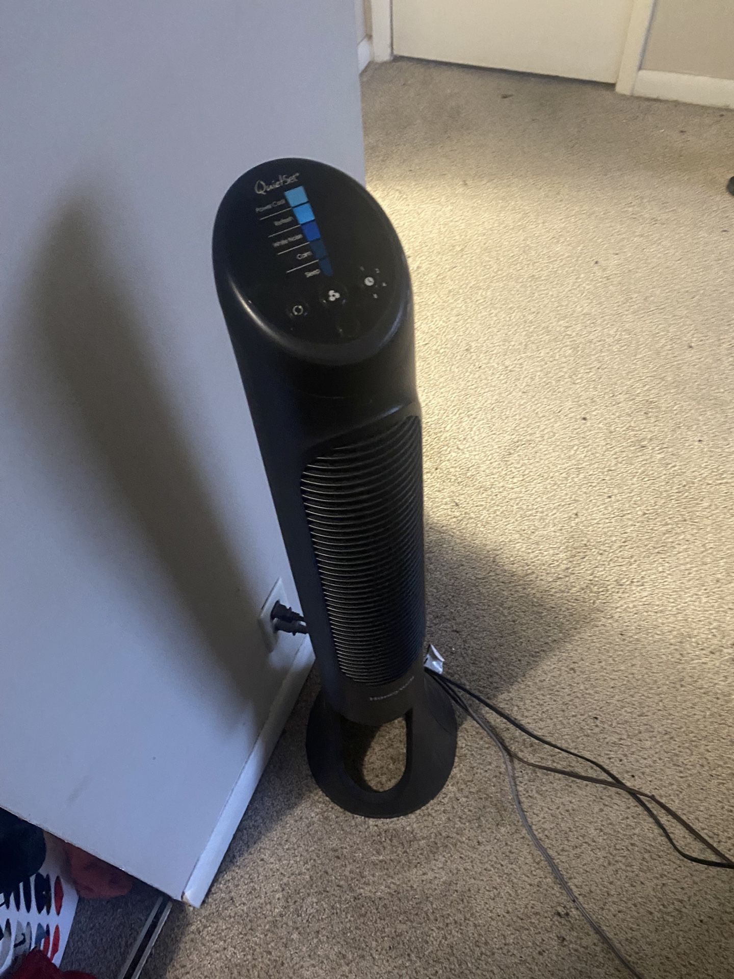 Honeywell Tower Oscillating Fan (With Remote)