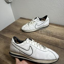 VINTAGE  ULTRA RARE 2004 Nike Cortez 72 premium White 309424-001  Men’s Size 12