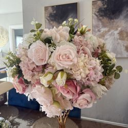 6 Flower Arrangements 
