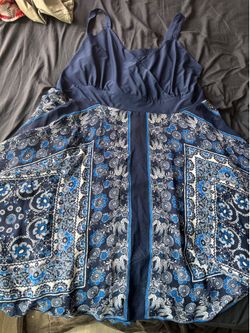 Blue Floral Dress Size 24/26 used Condition Avenue