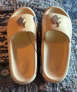 New Mens Size 9-10 Polo Slides with Tag