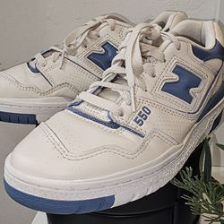NEW BALANCE 550 WOMEN'S SIZE 8NEW BALANCE 550 WOMEN'S SIZE 8
Men's Size 8.5 