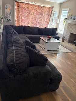 Sectional couch