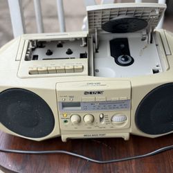 Old School Boom Box 