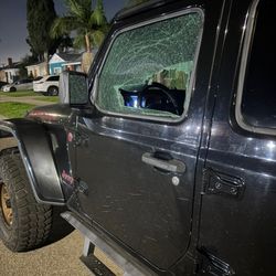 Car Door Glass Replacement - Mobile Service LA