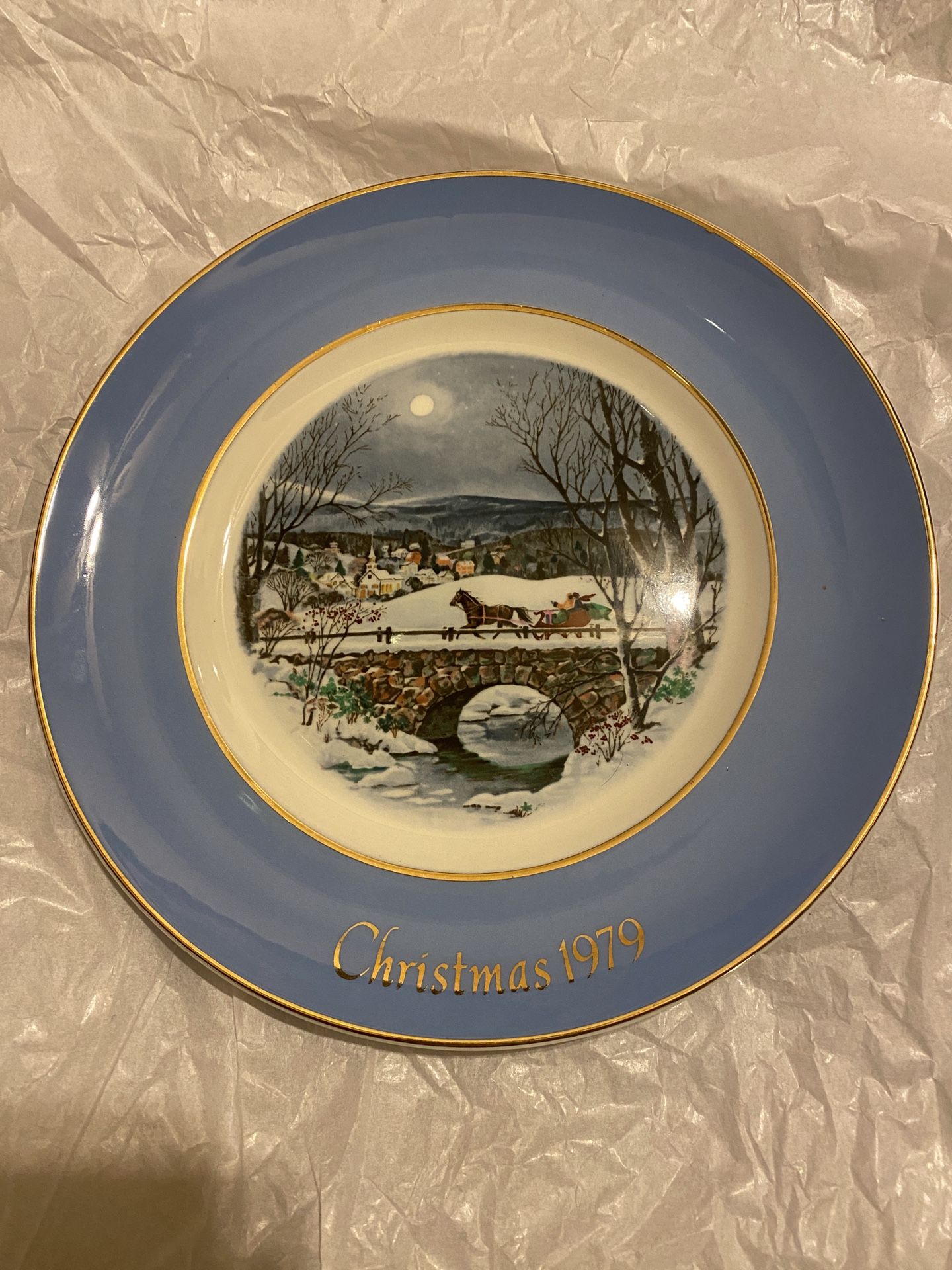 AVON Christmas Plate 1979  “Dashing through the Snow” 