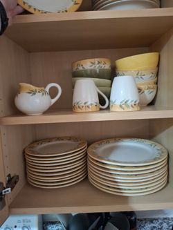 Crate & Barrel Brittany Plates, bowls, creamer, mugs