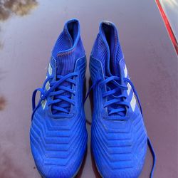 Adidas Predator Cleats US 9 Men’s 