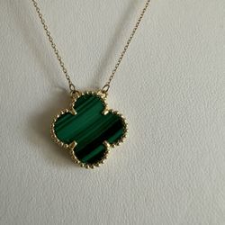 18K Authentic Yellow Gold Malachite Clover Lucky Necklace 