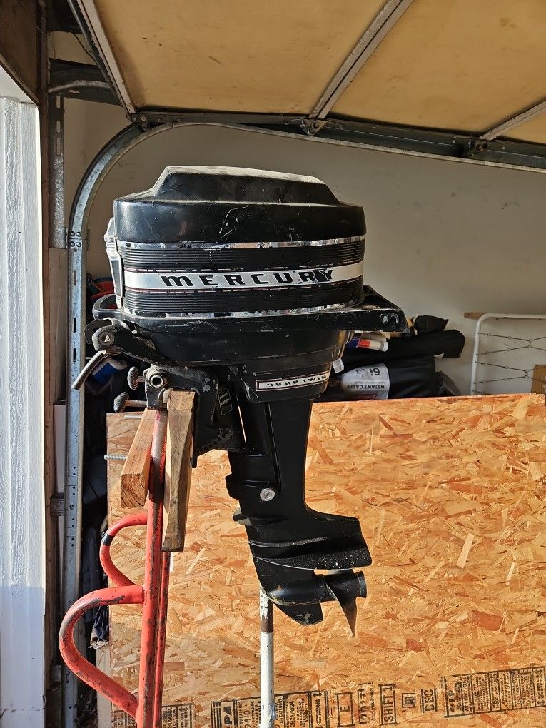 9.8 Mercury Outboard 2 Stroke Motor Perfect Compression