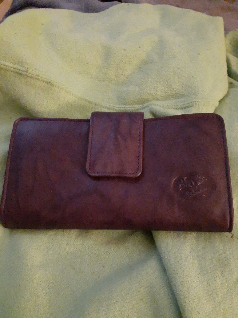 Buxton Purple Leather Wallet