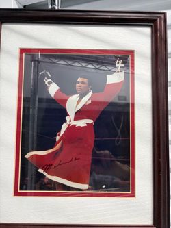 Muhammad Ali autograph picture