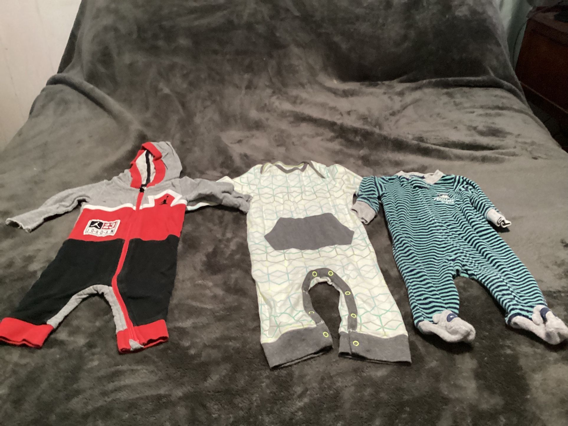 Infant Boys Onesies Size 3-6months 9 Pieces
