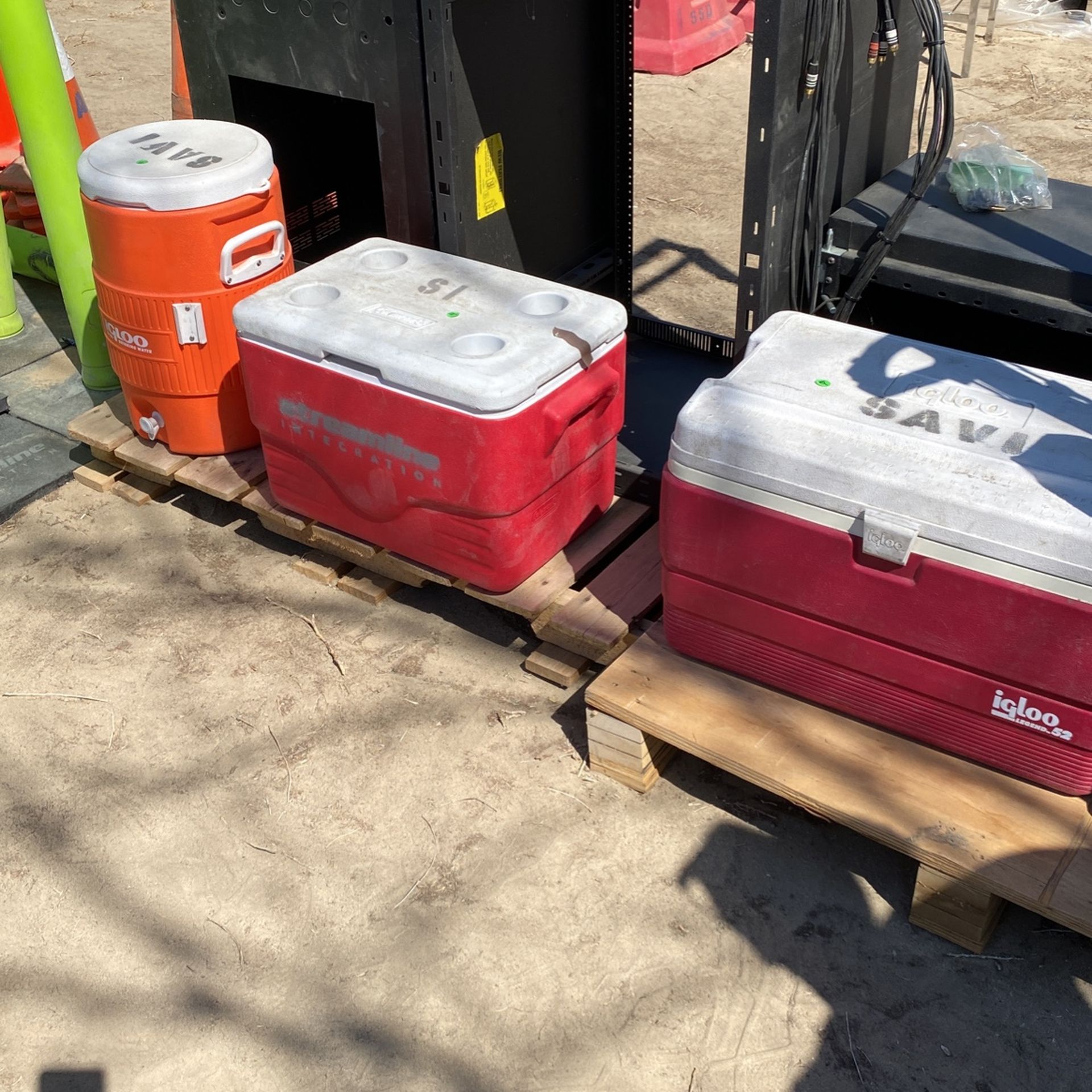 Ice Chest for Sale in Lancaster, CA OfferUp