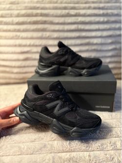 New Balance 9060 -Size 11