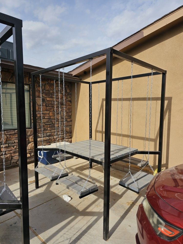 Table Metal