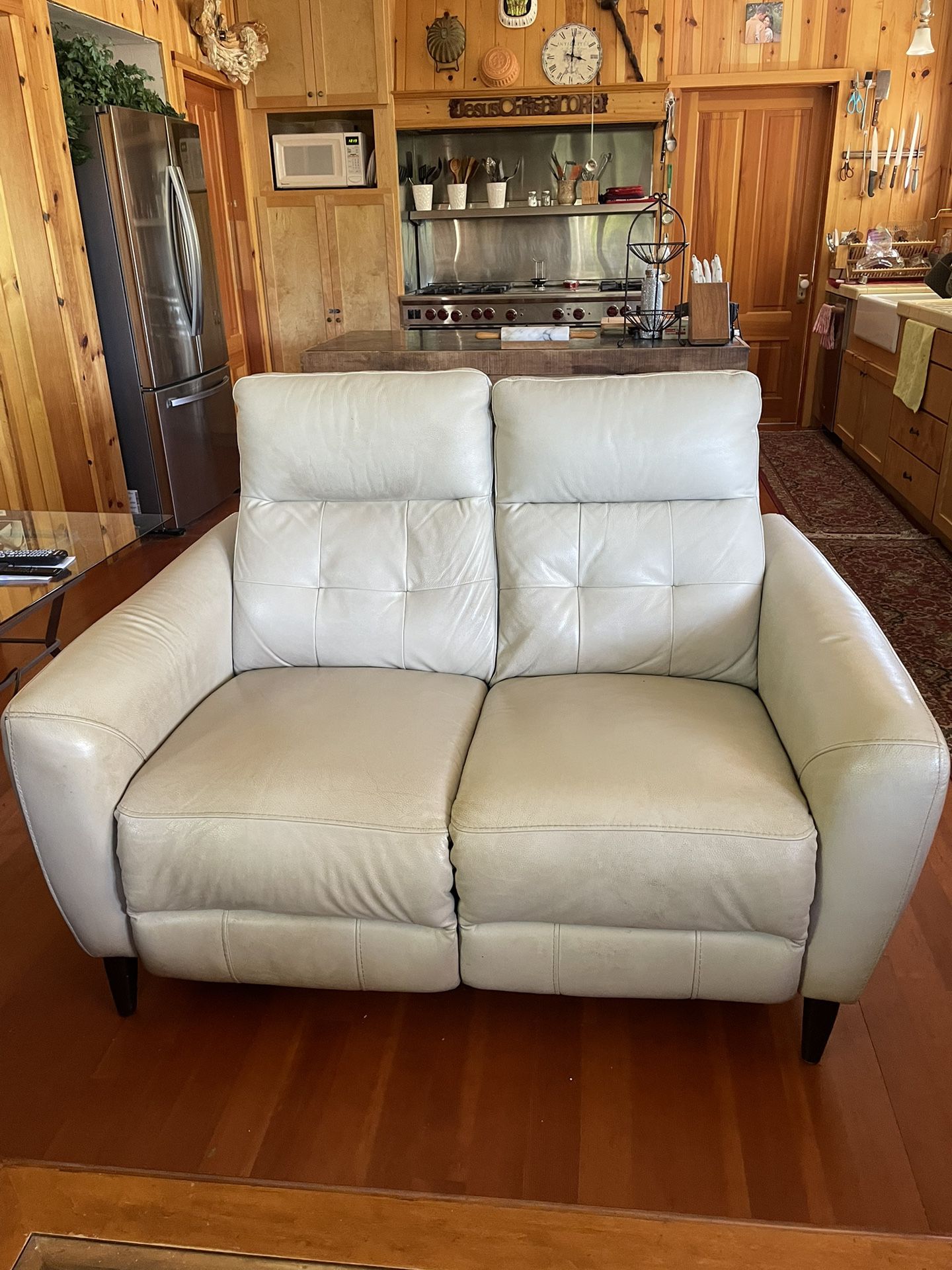 Timmons Leather Power Loveseat With Power Headrest