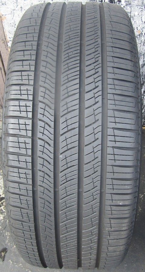 1- Pirelli Scorpion 285-40-23