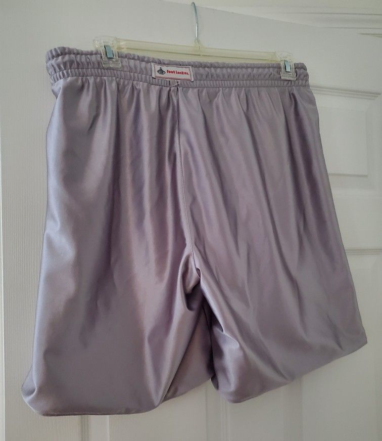 Footlocker Shorts Reversible Gray/White-Large