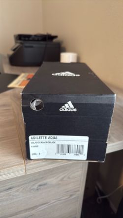 Adidas size 8 all black sliders