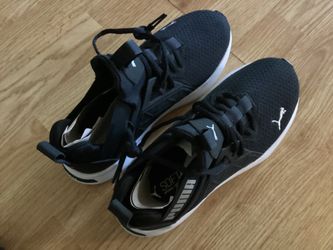 womens Puma size 8 shoes