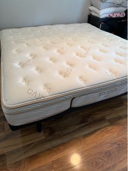 Luxury Saatva Plush California King Mattress + Adjustable Base