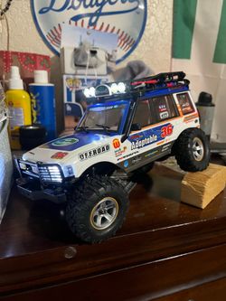 1/18 scale crawler