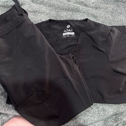 ADAR Addition Women's Go-Basic Scrub Set