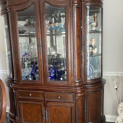 Nice China Cabinet 