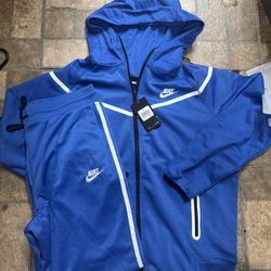 Nike Sweatsuit  Medium
