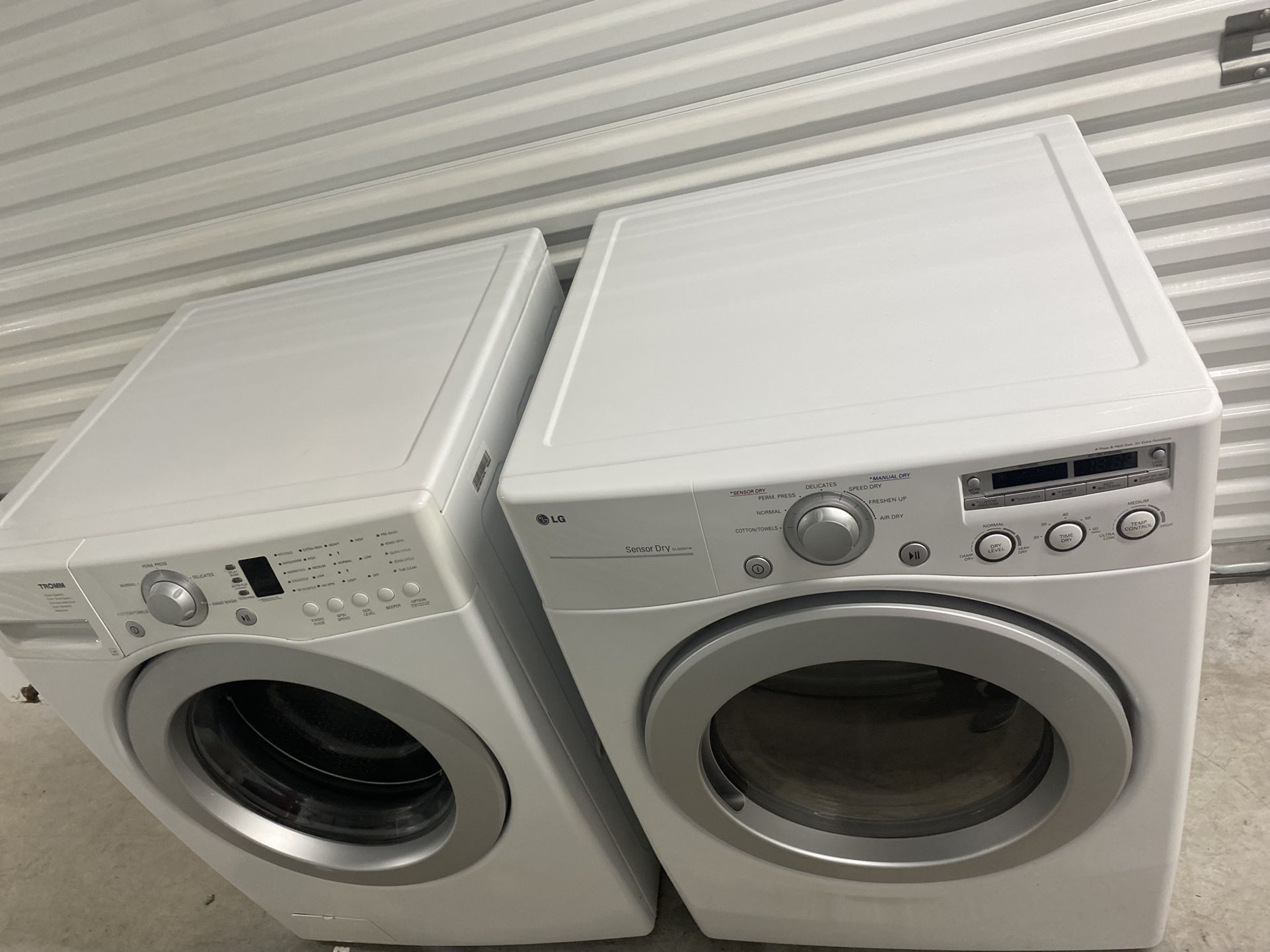 Great Working Condition High Efficiency Washer & Gas Dryer Set By LG ( Warranty  )