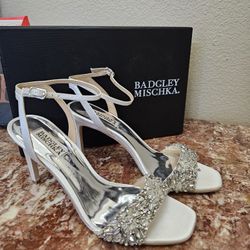 Badgley Mischka Size 8 Wedding Heels 