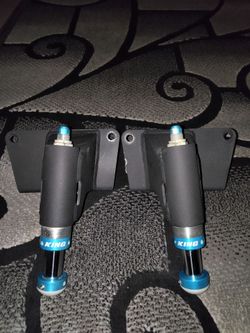Tundra rear bump stops
