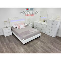New Bedroom Set / White 