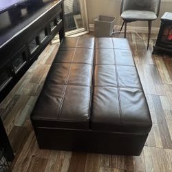 Ottoman/pull Out Twin Bed 