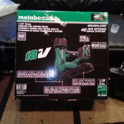 Metabo 1 3/4 45mm Cordless Coil Roofing Nailer. 18v