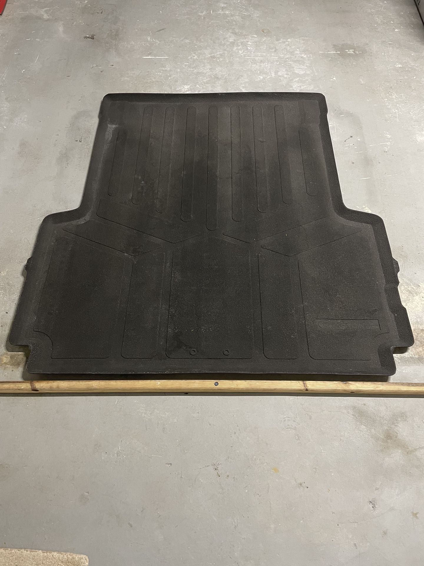 SMARTLINER All Weather Custom Fit 5 ft Rugged Bed Mat Compatible with 2020-2023 Jeep Gladiator